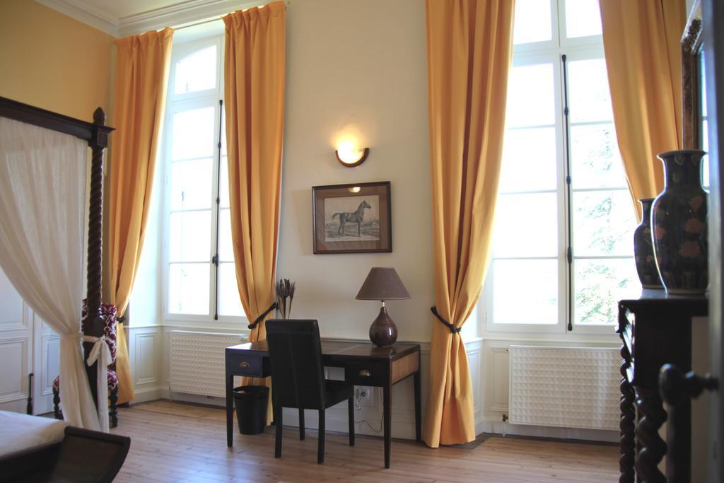 Domaine De Lamassas Bed & Breakfast Hautefage-la-Tour Cameră foto